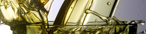Lubricant splashes when poured