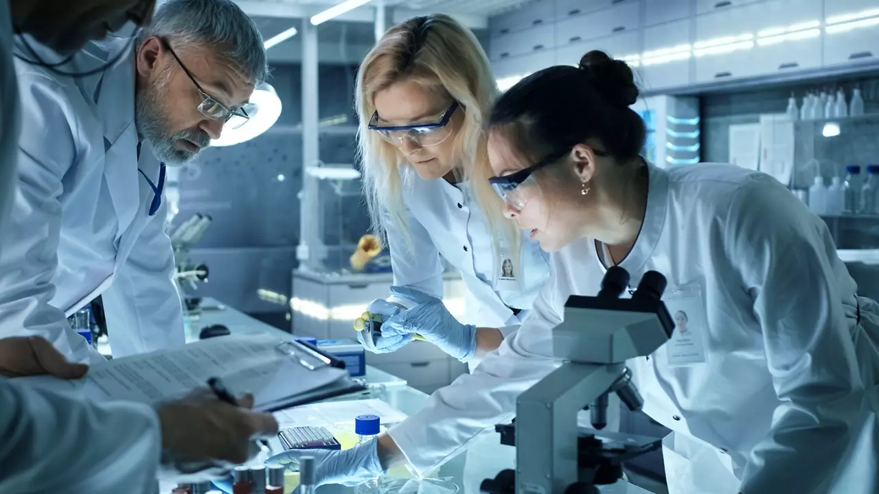 Team of Medical Research Scientists Work on a New Generation Disease Cure