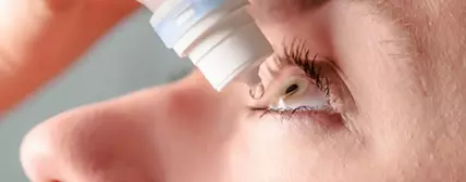 Augenpflege für das Gesicht