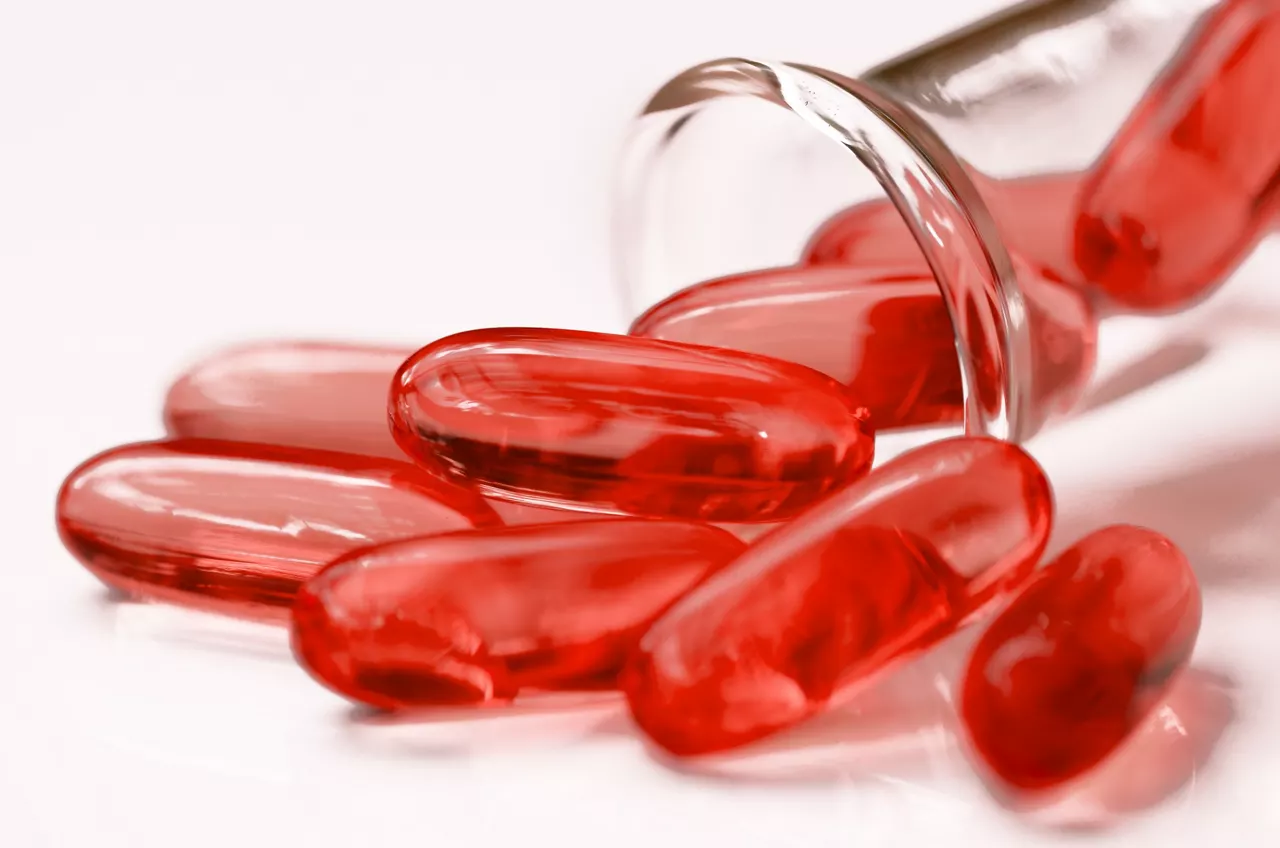 Dietary supplement in soft gel capsule