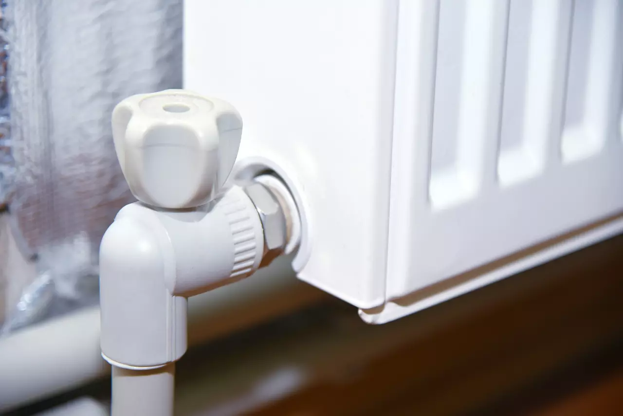 Heating Radiator with connector pipes