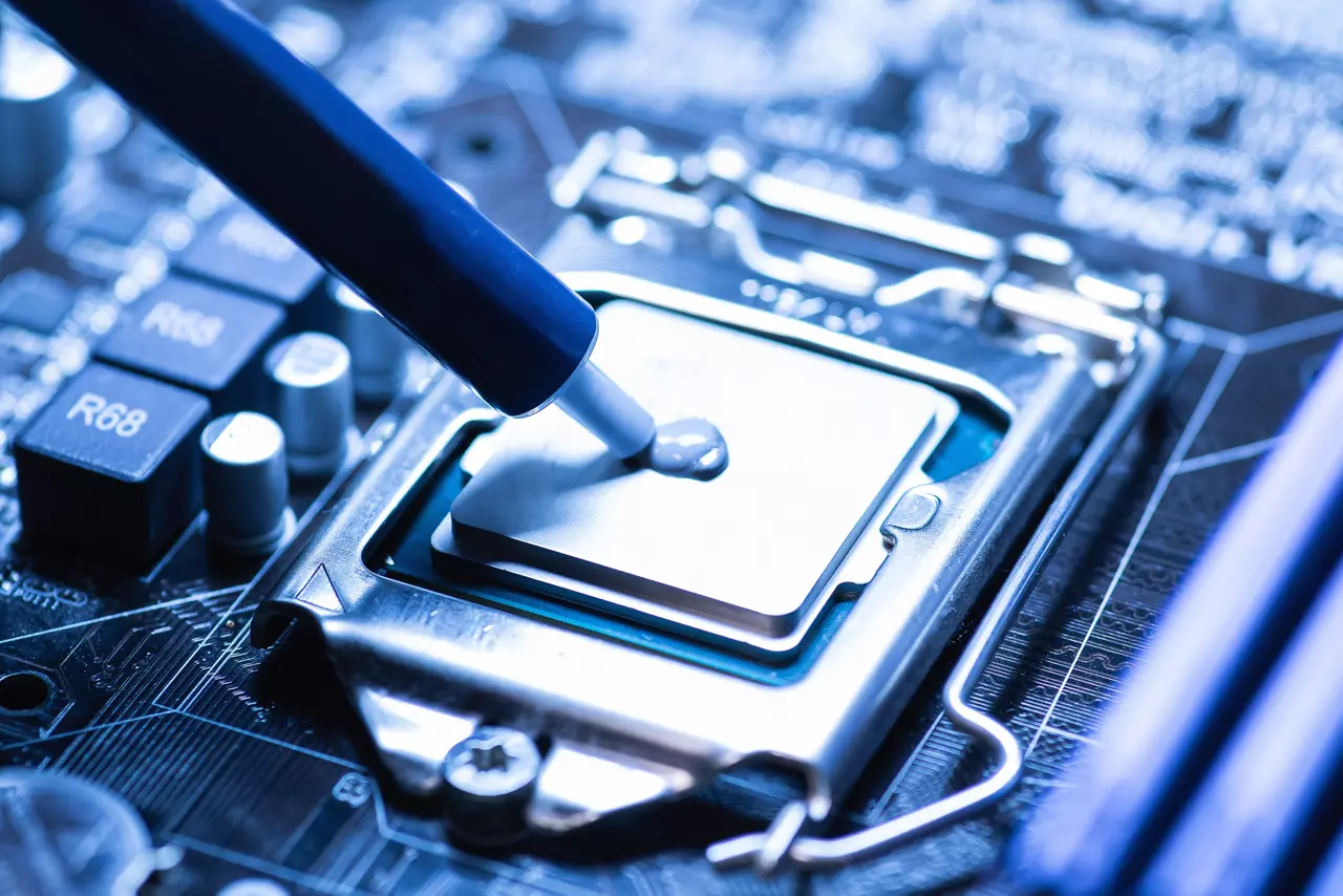 CPU 热化合物